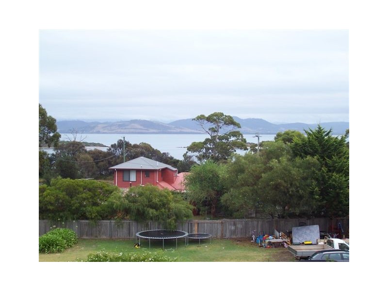 8 Lateena Street, Dodges Ferry TAS 7173