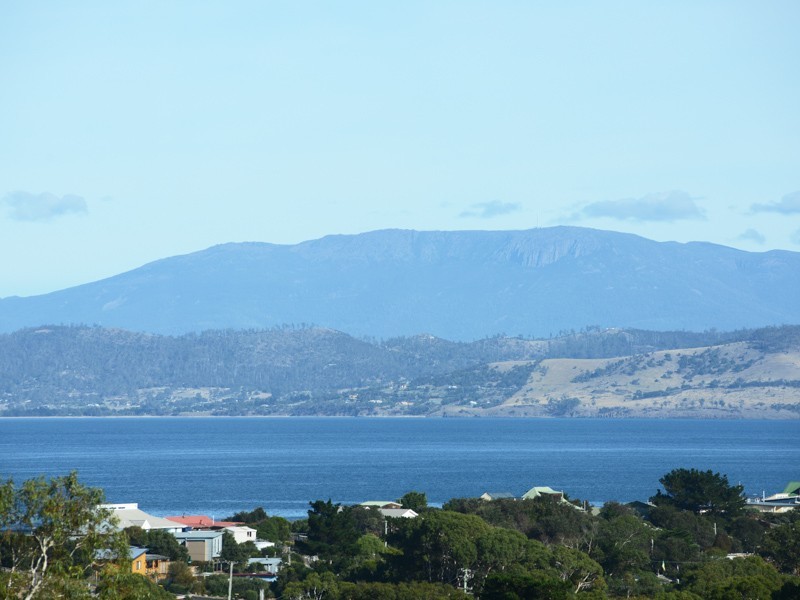 15 Clover Court, Carlton TAS 7173