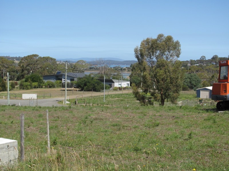 32 Riviera Drive, Carlton TAS 7173