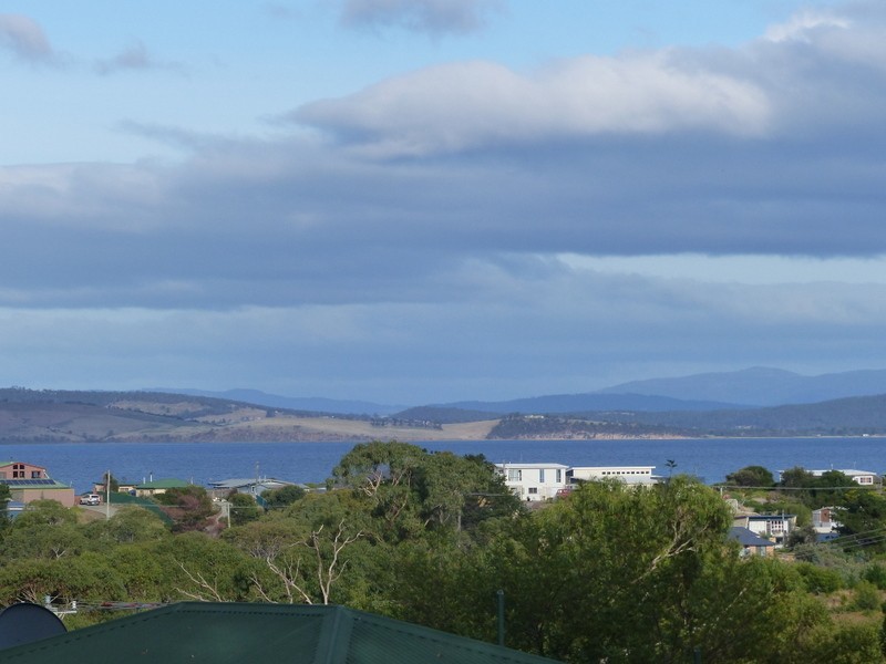 11 Parker Street, Carlton TAS 7173