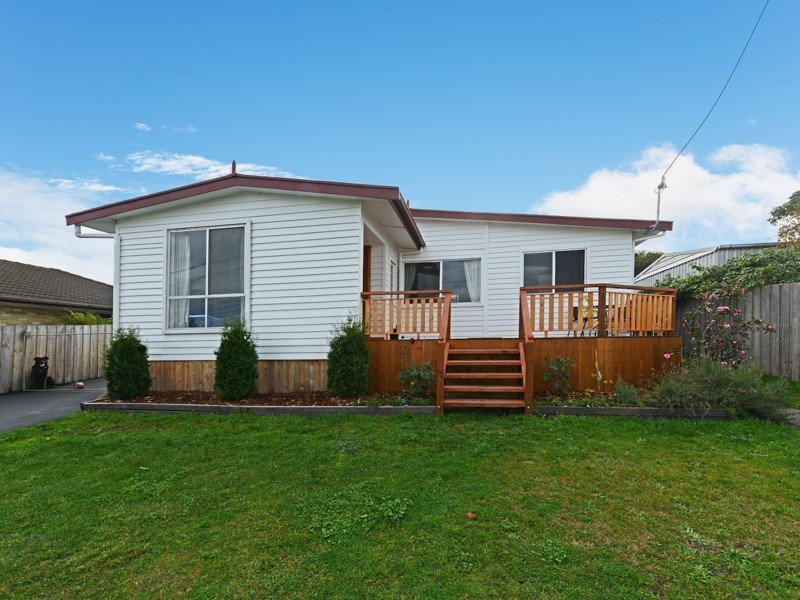 18 Wilson Street, Midway Point TAS 7171