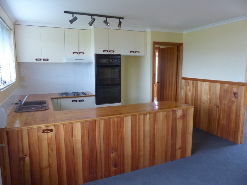 12 Terry Street, Carlton TAS 7173