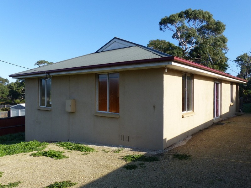 12 Terry Street, Carlton TAS 7173
