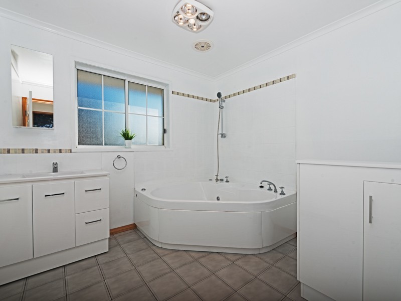 260 Shark Point Road, Penna TAS 7171
