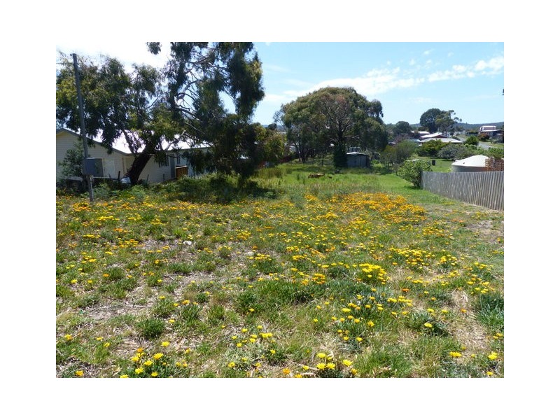 2 Lukeekah Street, Dodges Ferry TAS 7173