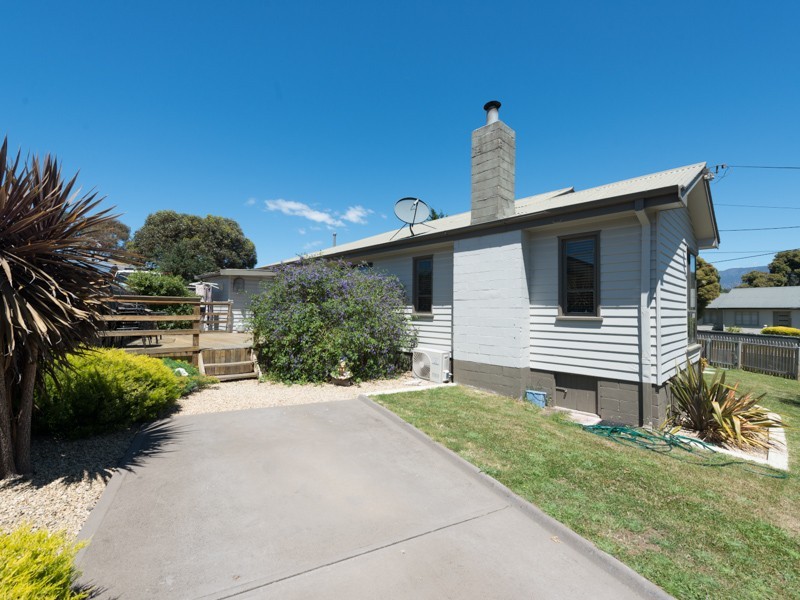5 Erebus Street, Warrane TAS 7018