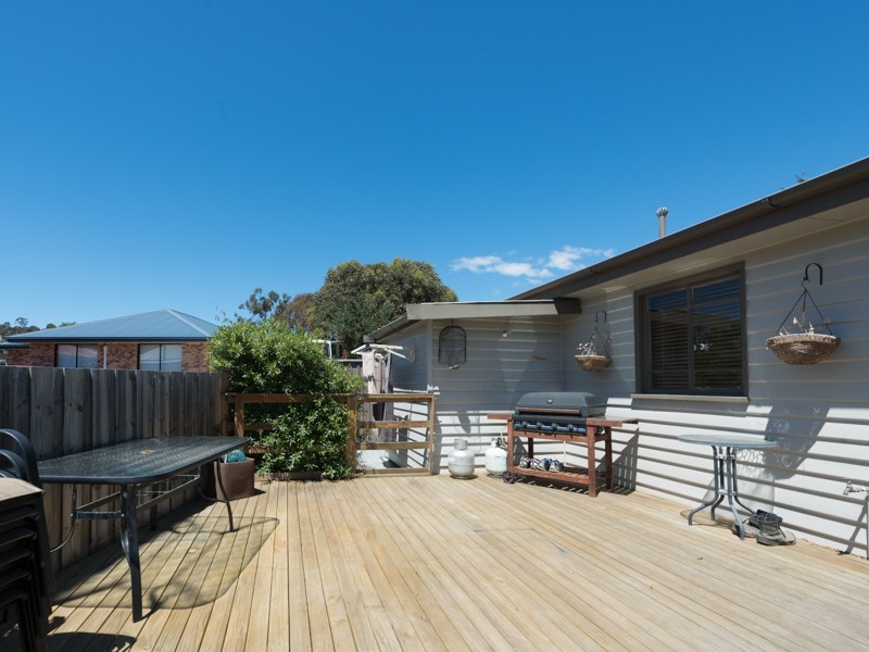 5 Erebus Street, Warrane TAS 7018
