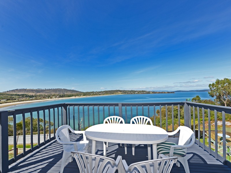 17 Carlton Bluff Road, Primrose Sands TAS 7173