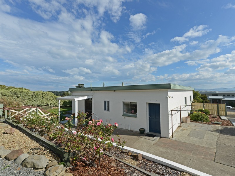 6 John Street, Lewisham TAS 7173