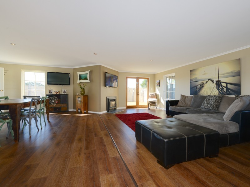 182 Shark Point Road, Penna TAS 7171