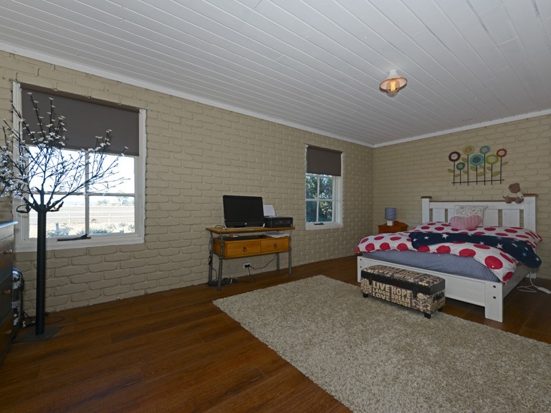 182 Shark Point Road, Penna TAS 7171