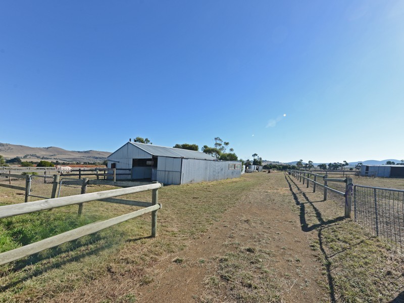 182 Shark Point Road, Penna TAS 7171