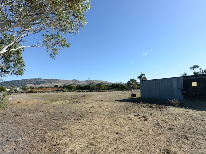 182 Shark Point Road, Penna TAS 7171