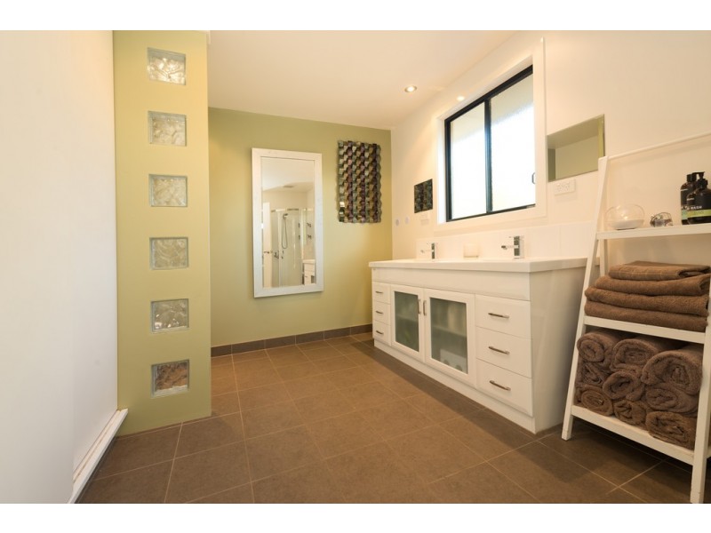 64 Signal Hill Road, Dodges Ferry TAS 7173