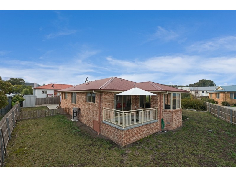 Unit 2-6 Erebus Street, Warrane TAS 7018
