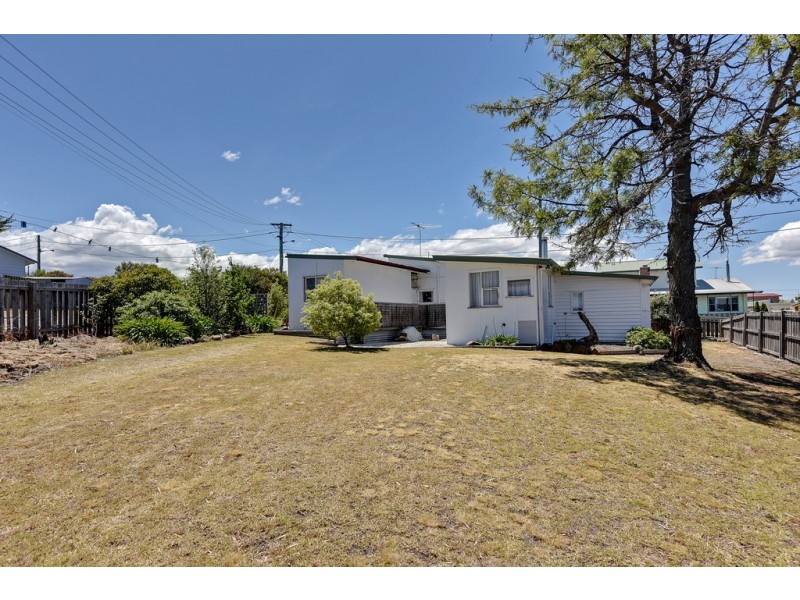 30 Raynors Road, Midway Point TAS 7171