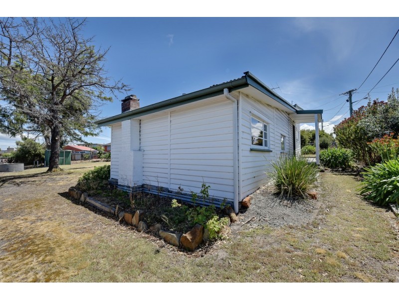 30 Raynors Road, Midway Point TAS 7171
