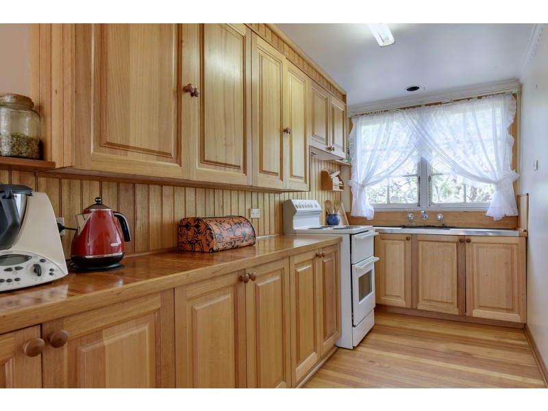 120 Arthur Highway, Dunalley TAS 7177