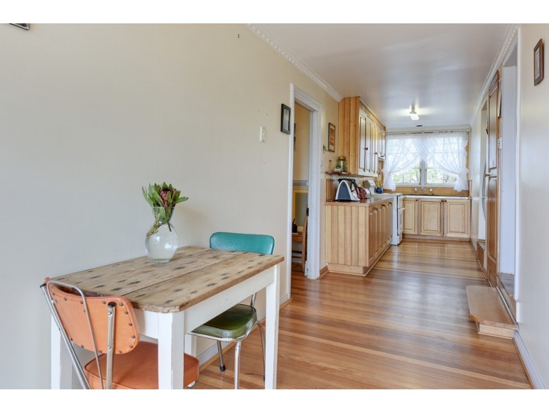 120 Arthur Highway, Dunalley TAS 7177