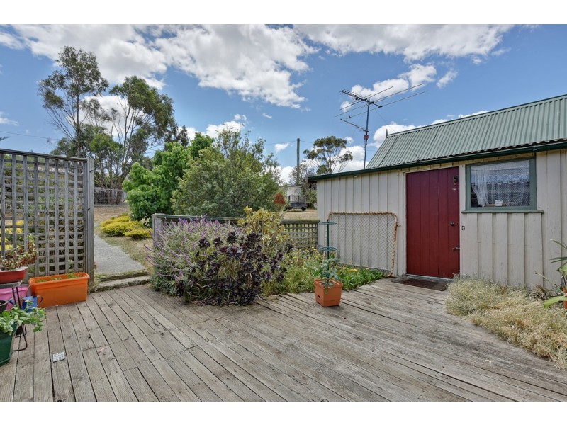 120 Arthur Highway, Dunalley TAS 7177