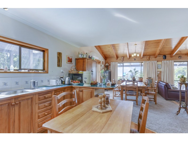 189 Pirates Bay Road, Eaglehawk Neck TAS 7179