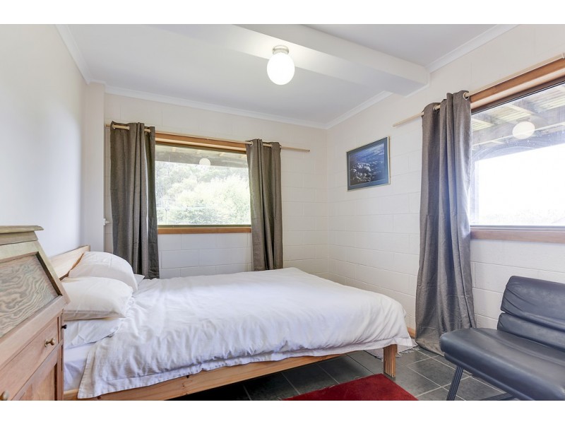 189 Pirates Bay Road, Eaglehawk Neck TAS 7179