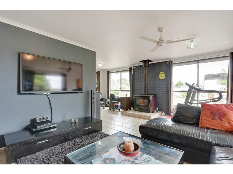 10 Fifth Avenue, Dodges Ferry TAS 7173