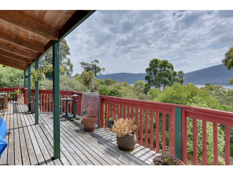 5529 Arthur Highway, Eaglehawk Neck TAS 7179