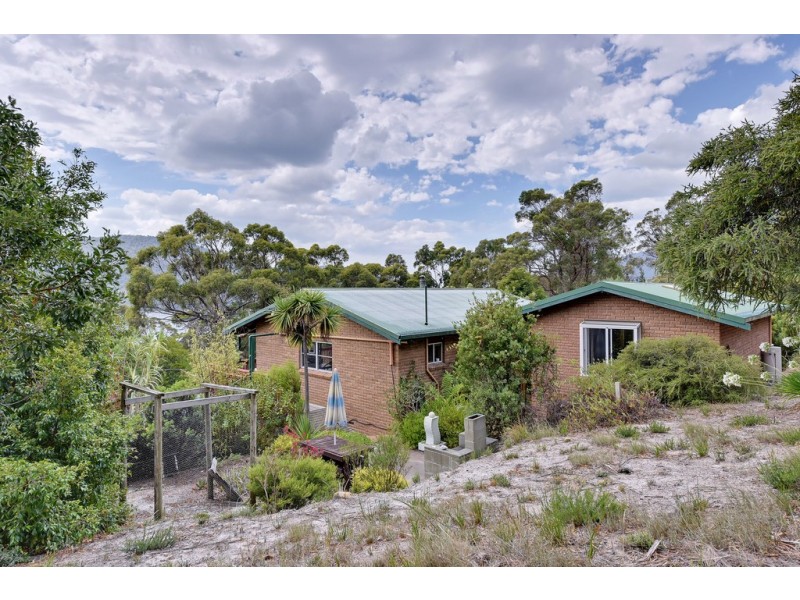 5529 Arthur Highway, Eaglehawk Neck TAS 7179