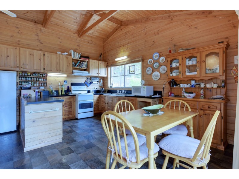 5529 Arthur Highway, Eaglehawk Neck TAS 7179