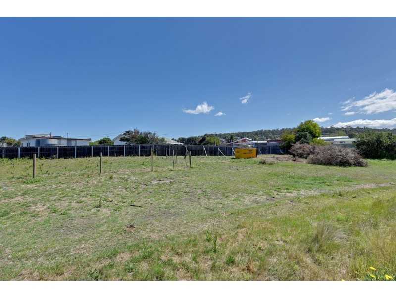 86 and 88 Tamarix Road, Primrose Sands TAS 7173