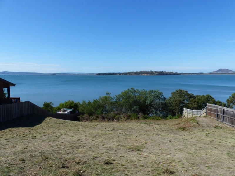 579 Shark Point Road, Penna TAS 7171