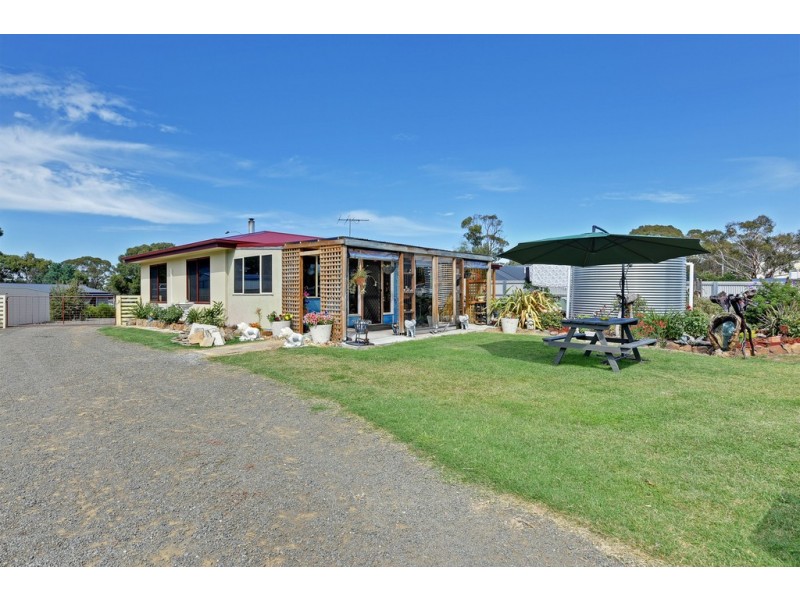 8 Carlton Court, Carlton TAS 7173