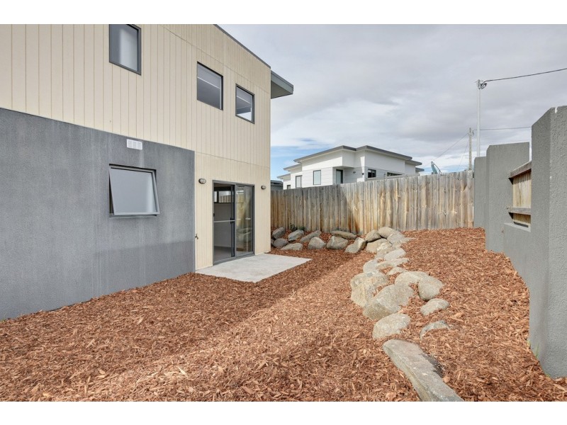 1/4 Higson Street, Midway Point TAS 7171