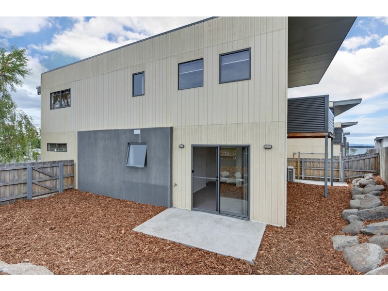1/4 Higson Street, Midway Point TAS 7171