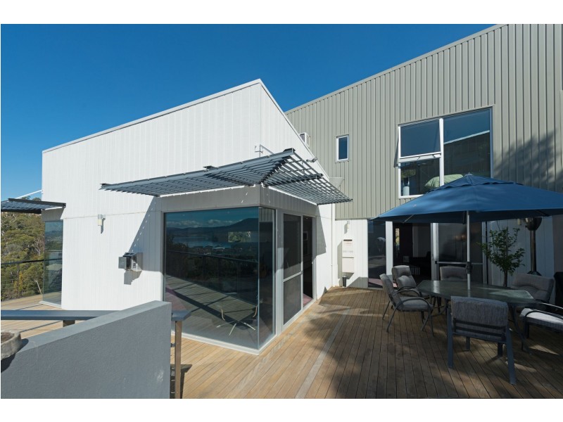 18 Nathan Street, Berriedale TAS 7011