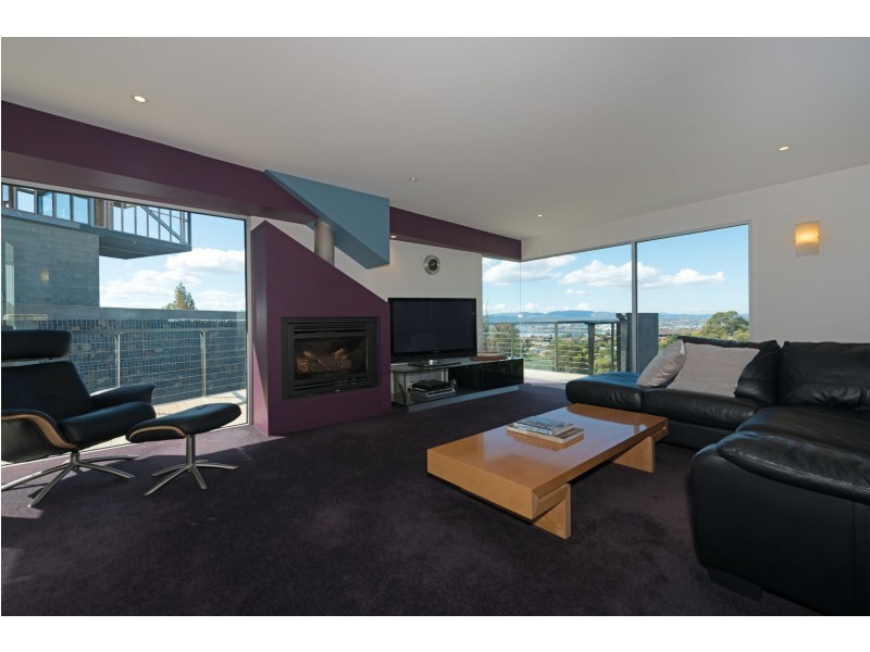 18 Nathan Street, Berriedale TAS 7011