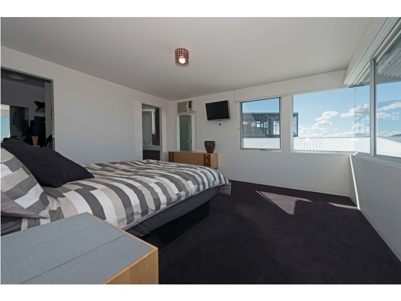 18 Nathan Street, Berriedale TAS 7011