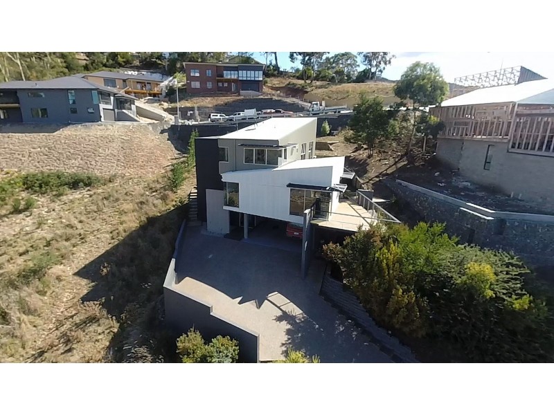 18 Nathan Street, Berriedale TAS 7011