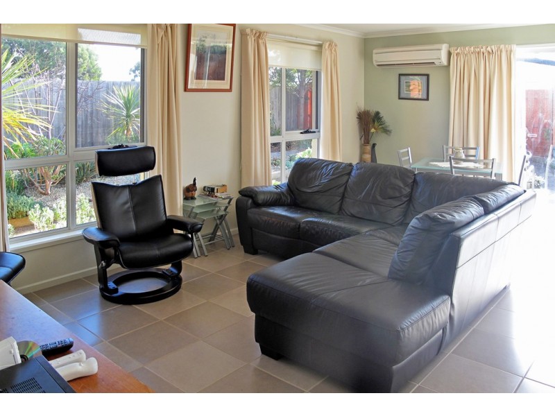 1 Third Avenue, Dodges Ferry TAS 7173