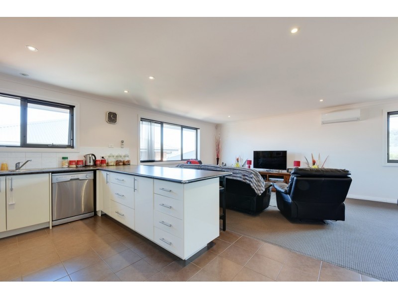 2/78 Pennington Drive, Sorell TAS 7172