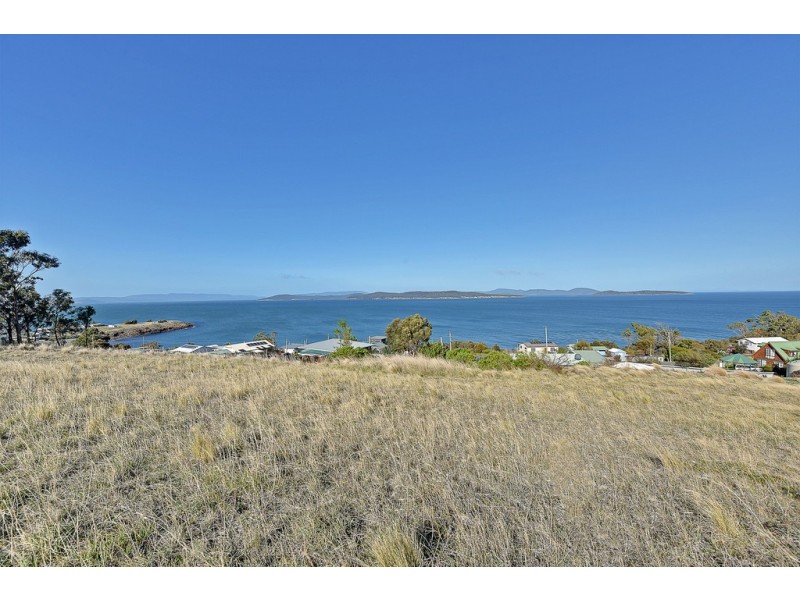 42 Robinia Street, Primrose Sands TAS 7173