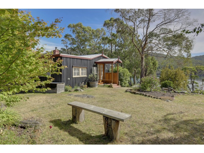 5287 Arthur Highway, Eaglehawk Neck TAS 7179