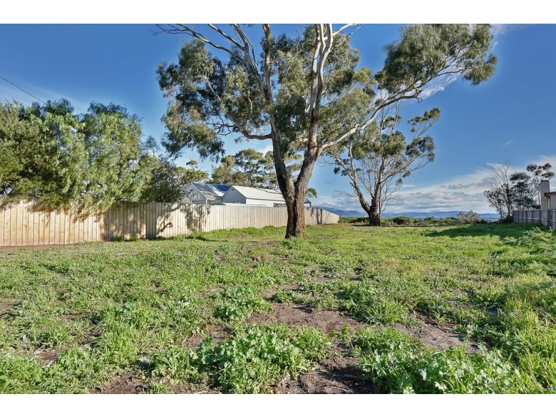 17 First Avenue, Dodges Ferry TAS 7173