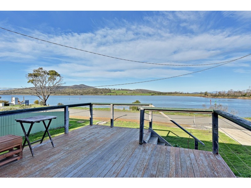 6 Esplanade, Dunalley TAS 7177