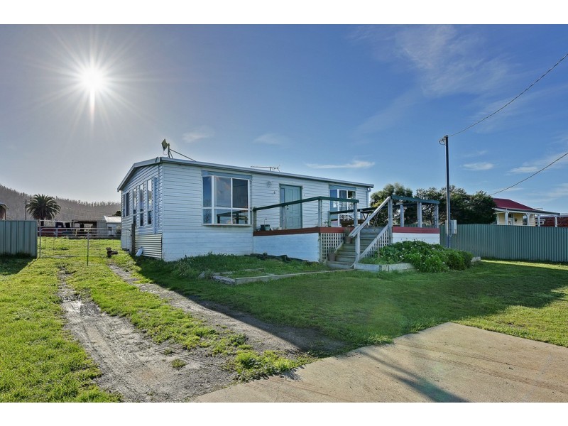 6 Esplanade, Dunalley TAS 7177