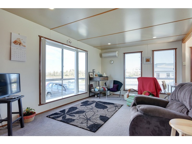 6 Esplanade, Dunalley TAS 7177