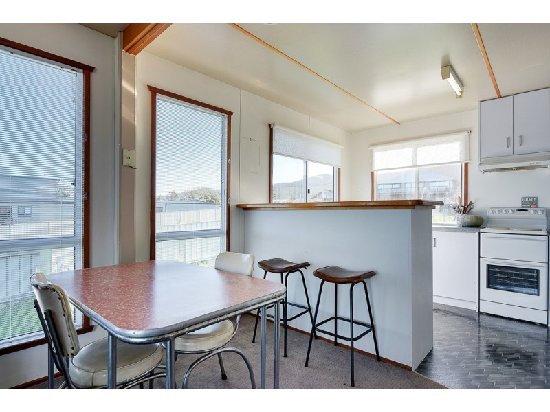 6 Esplanade, Dunalley TAS 7177