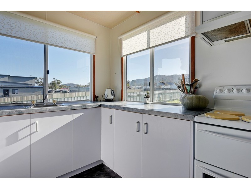 6 Esplanade, Dunalley TAS 7177