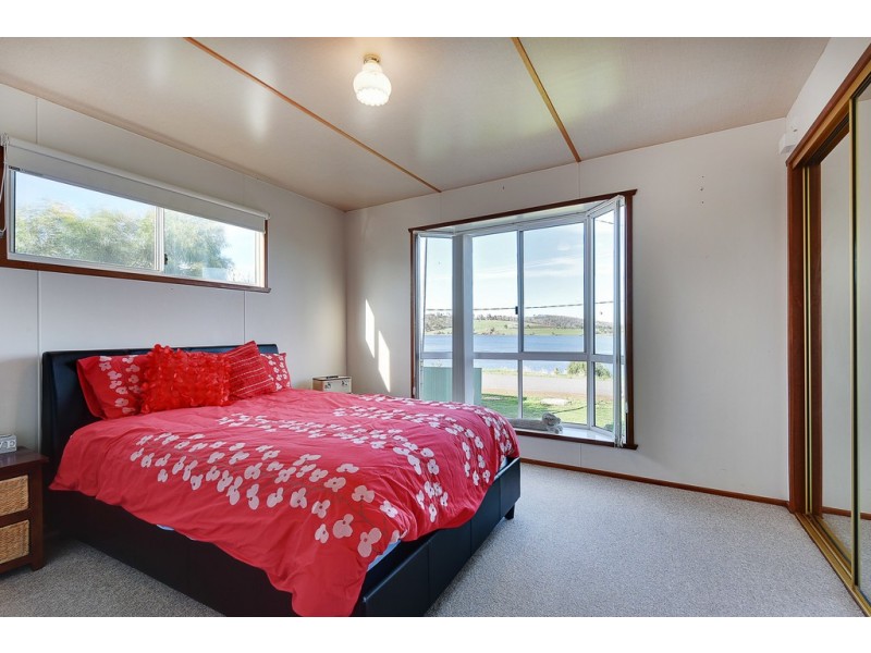 6 Esplanade, Dunalley TAS 7177